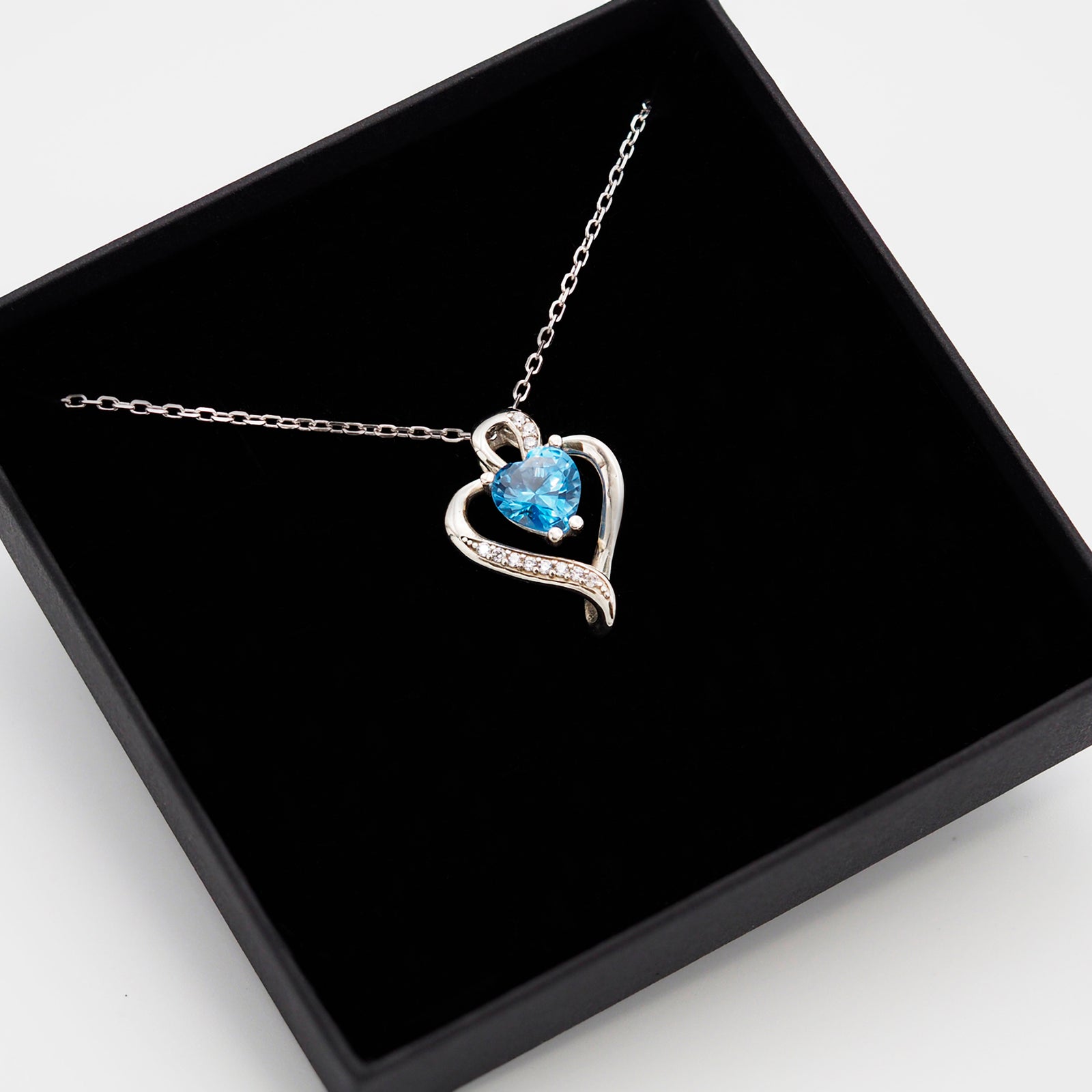 COLLAR NINA TOPACIO BLUE