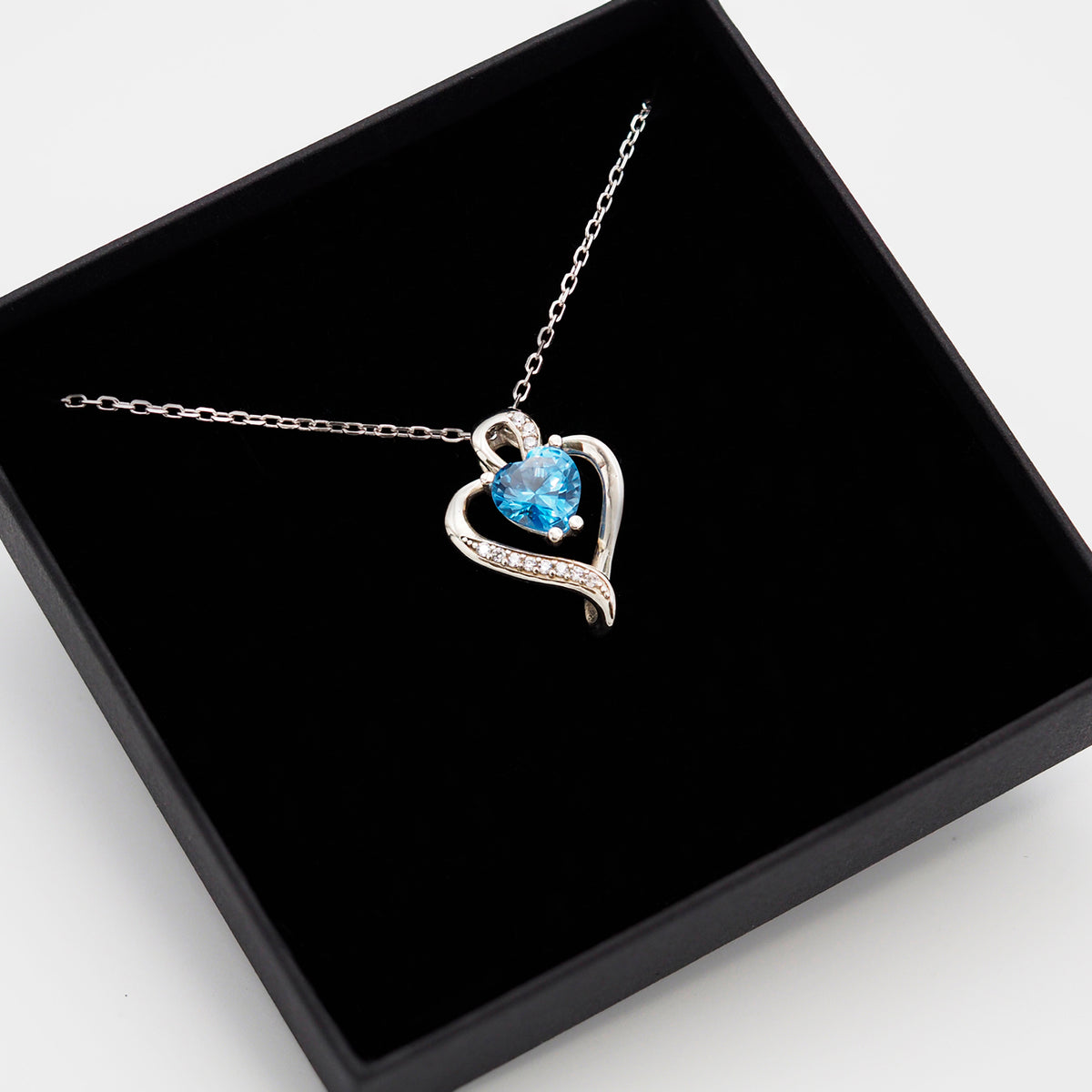 COLLAR NINA TOPACIO BLUE