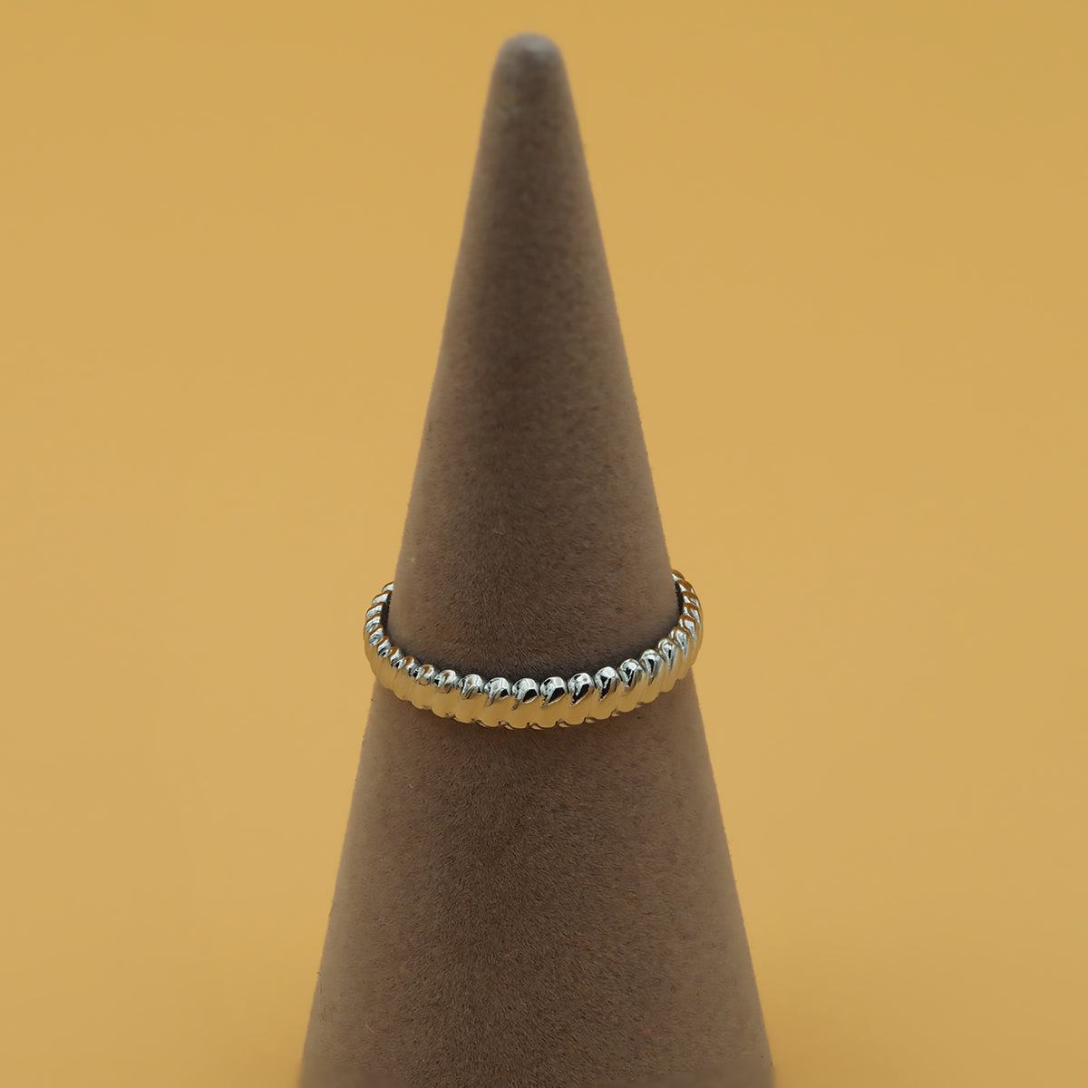 ANILLO PEBBLES BLANCO