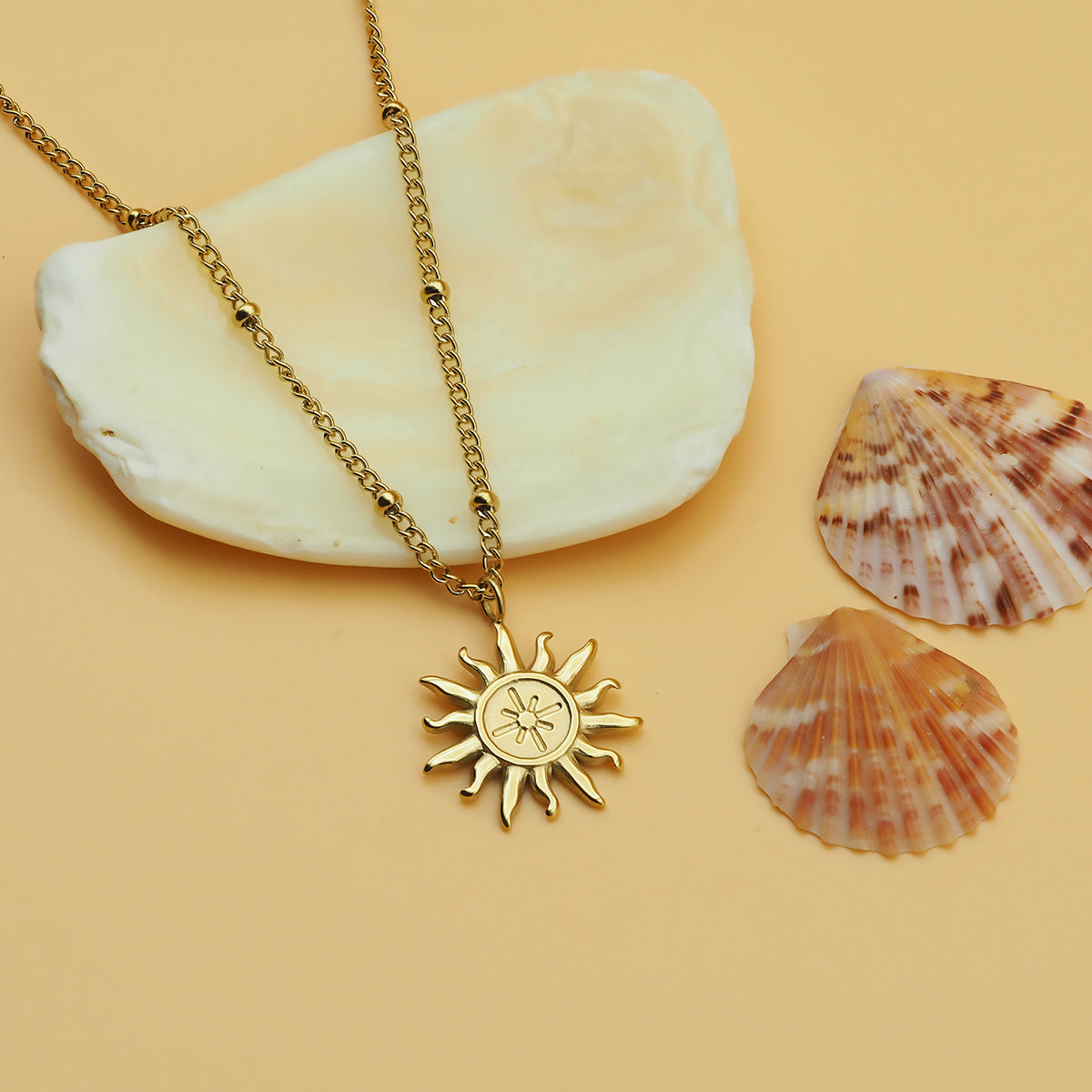 SOL NECKLACE