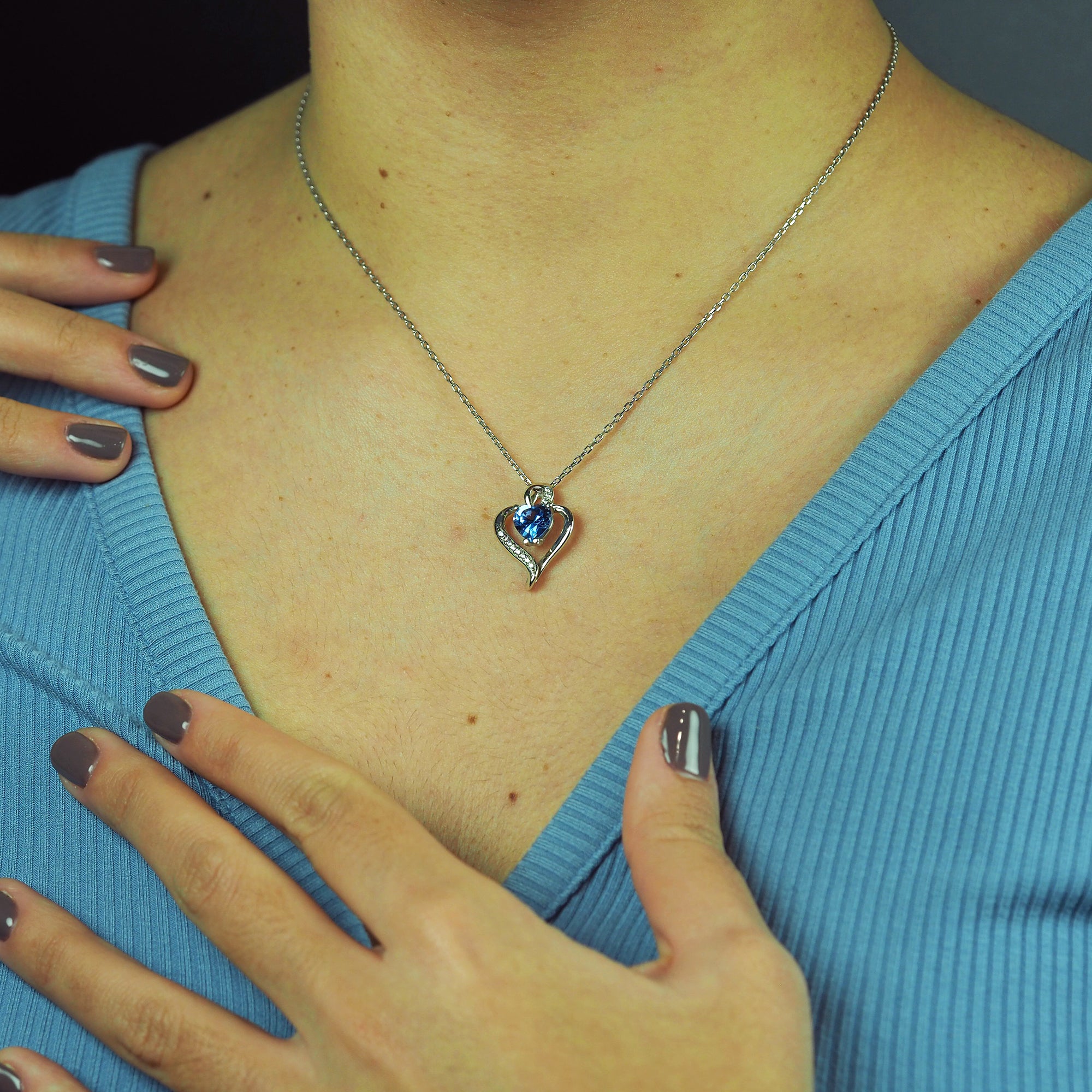 NINA BLUE TOPAZ NECKLACE