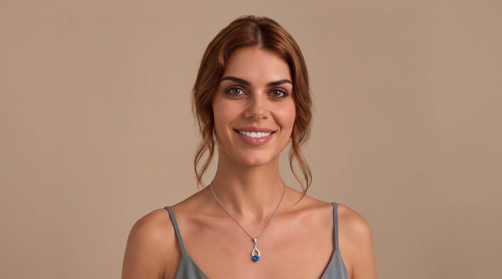 Collar Tear de plata con piedra azul - Andrea Jewels